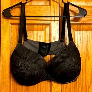 42DD Torrid pushup plunge bra
